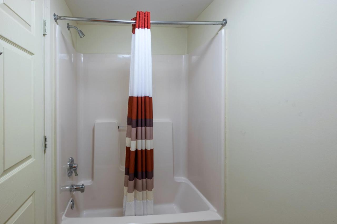 Red Roof Inn Hendersonville Zewnętrze zdjęcie
