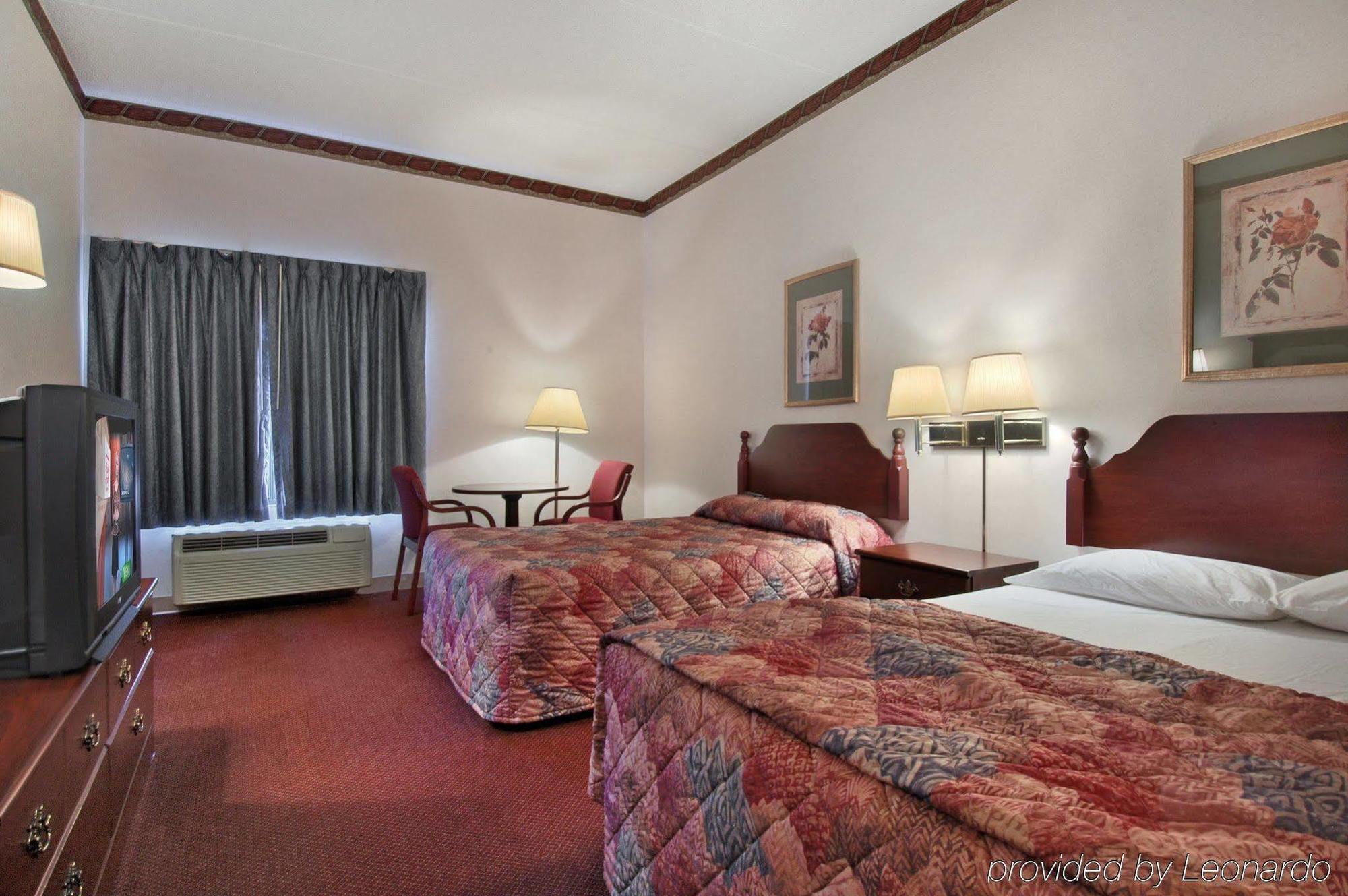 Red Roof Inn Hendersonville Zewnętrze zdjęcie
